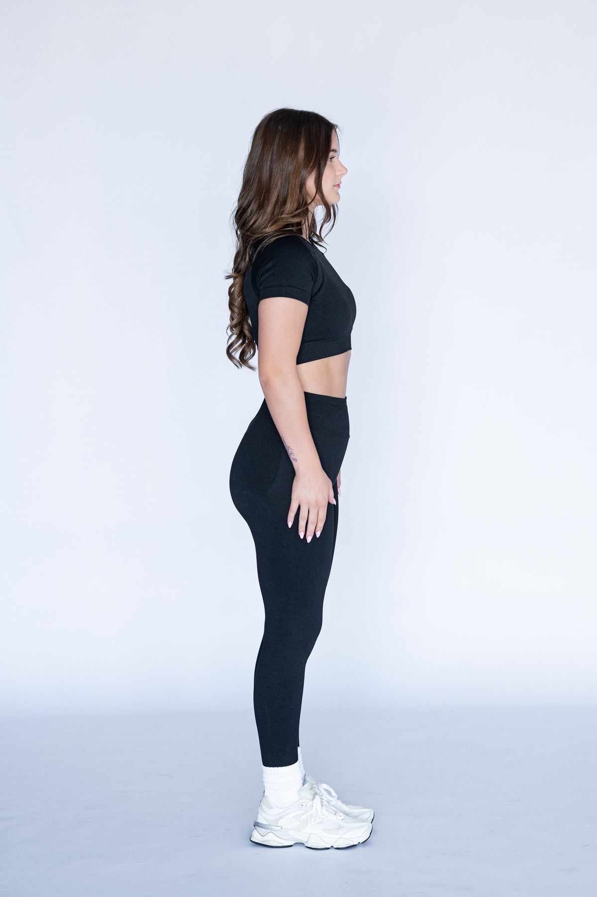 Mid Waist Black Scrunch Leggings